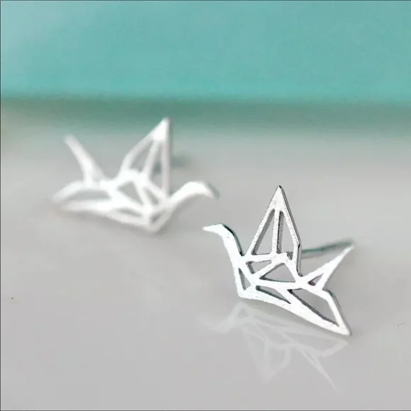 Sterling silver origami crane stud earrings - Picture 1 of 2
